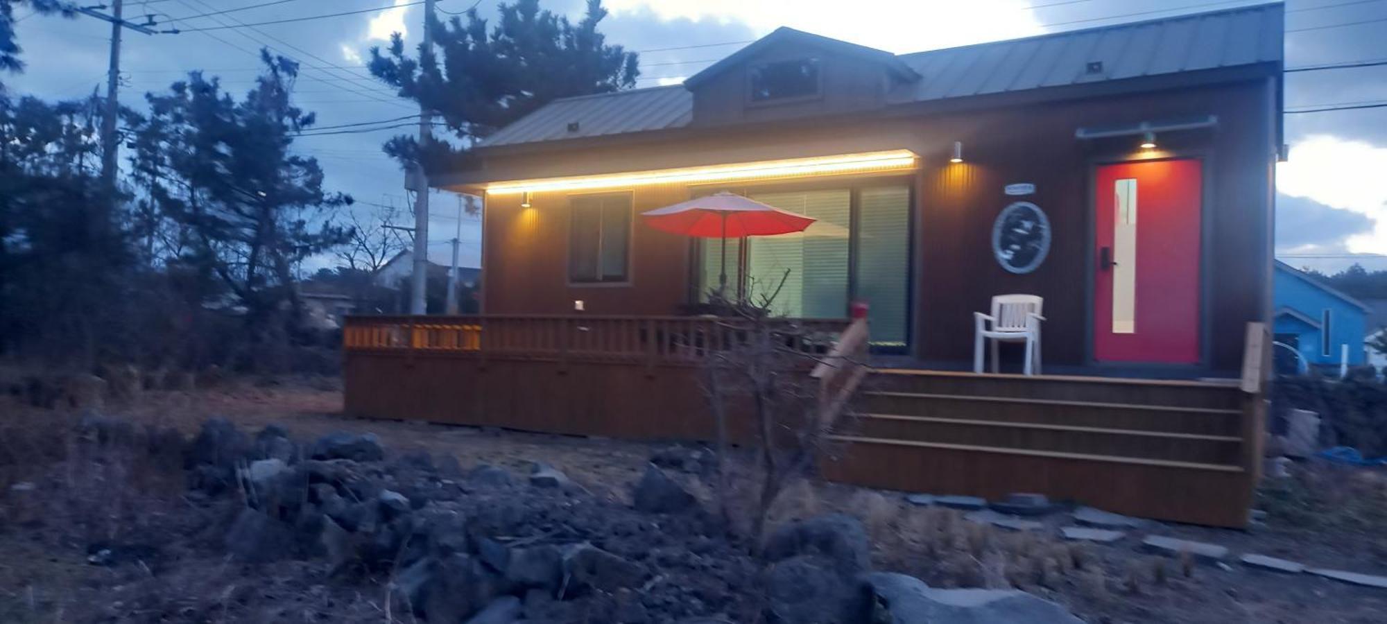 Hamdeok Pool Villa Pension Jeju Bagian luar foto