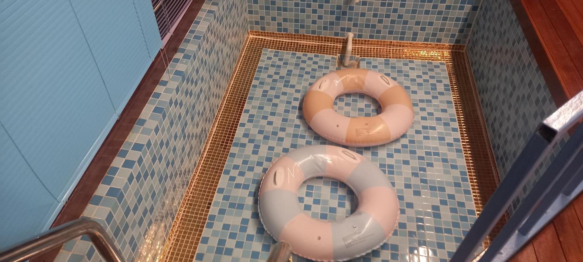 Hamdeok Pool Villa Pension Jeju Bagian luar foto